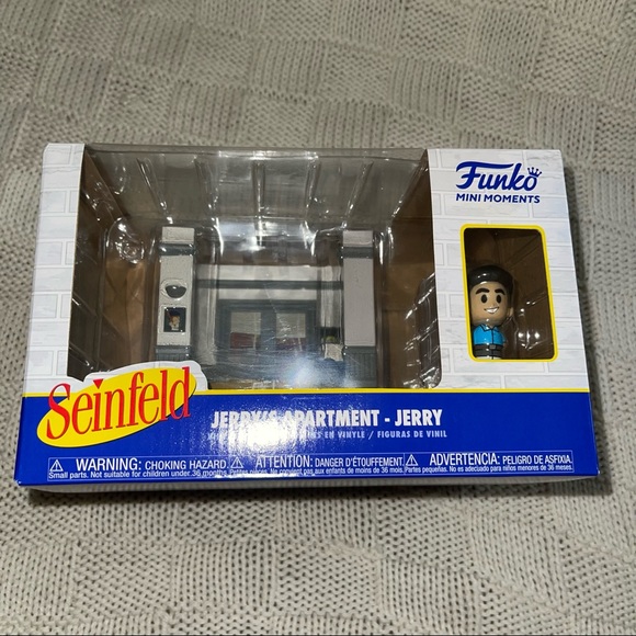 Funko Mini Moment: Seinfeld - Picture 1 of 6